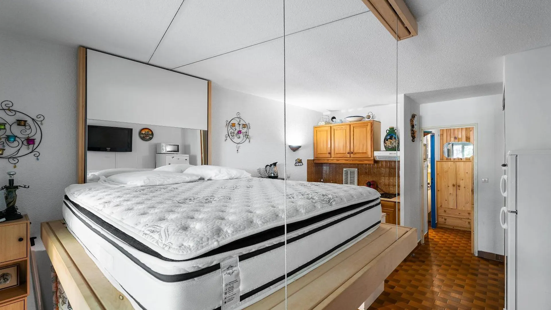 Apartment Beau Studio St Cyr Sur Mer Saint-Cyr-sur-Mer France